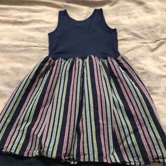 Girls GAP and Old Navy summer bundle. 2 dresses and softest tee shirt. 3 items. - Picture 4 of 10